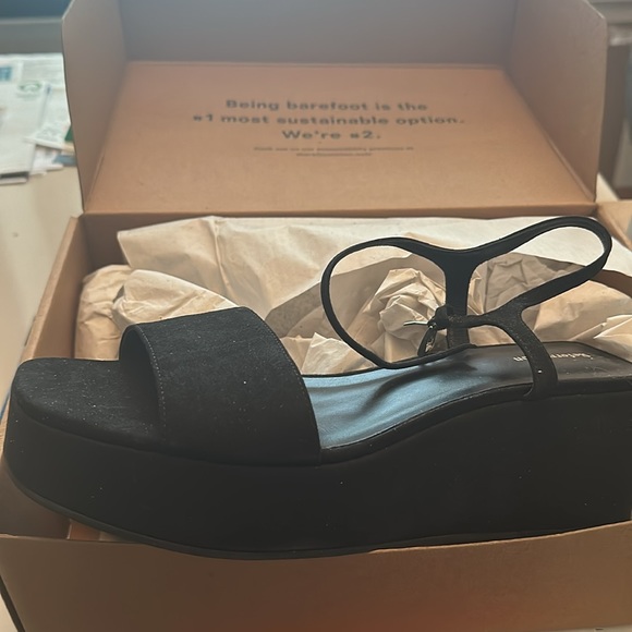 reformation “Zora” Brand New never worn platform sandal - Picture 8 of 10